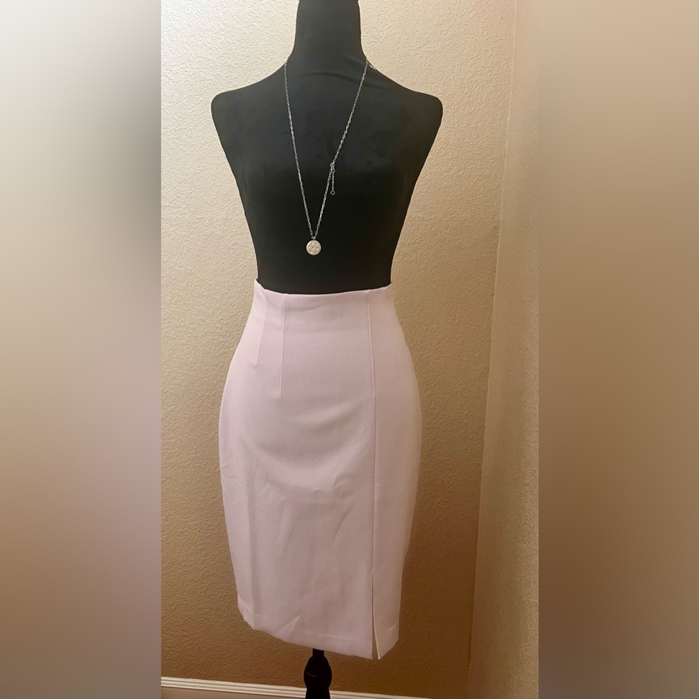 NWT. White House Black Market Blush Colored Business Skirt